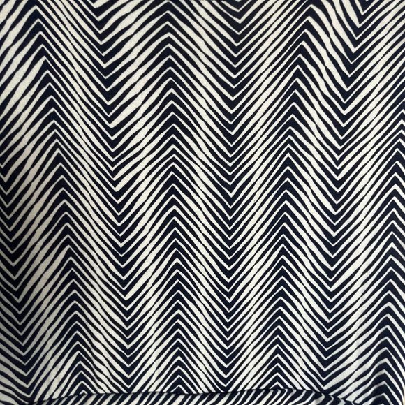 Talbots Sleeveless Chevron Stripe Maxi Dress Stretch Navy Blue White Size Medium - Picture 6 of 9